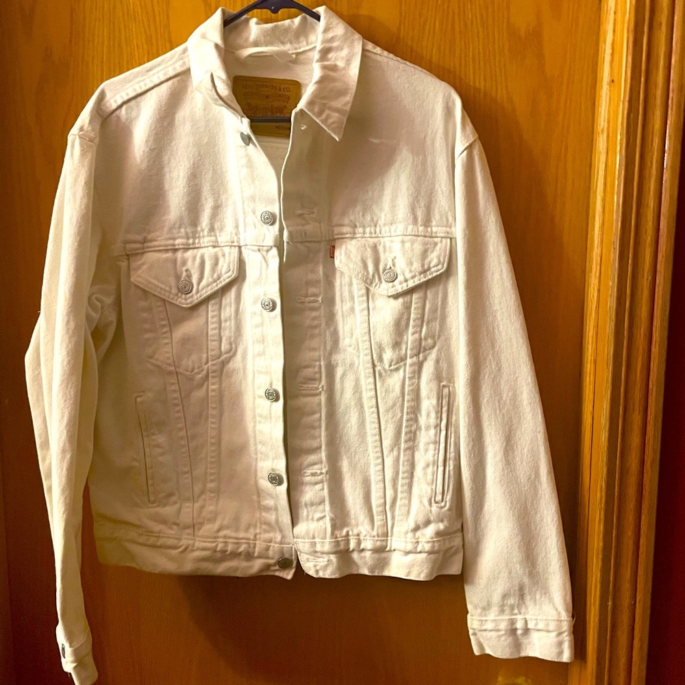 Levi Jean jacket white size medium wore once smoke-free home